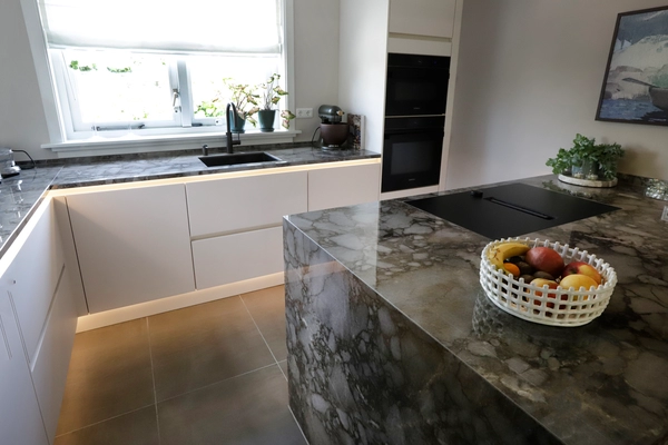 Van gesloten keuken naar één groot wow-moment